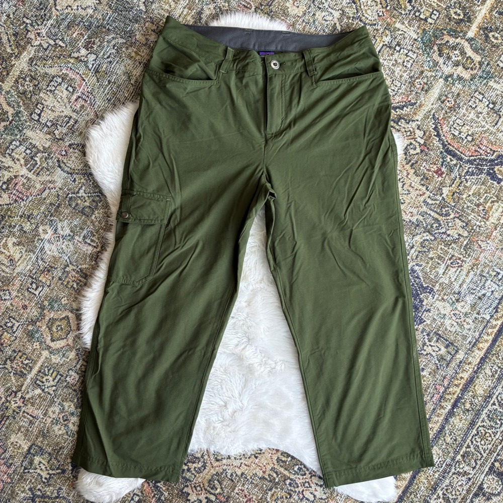 Patagonia Rock Craft Capris Womens 8 Green Olive Cargo Hiking Pants 55455